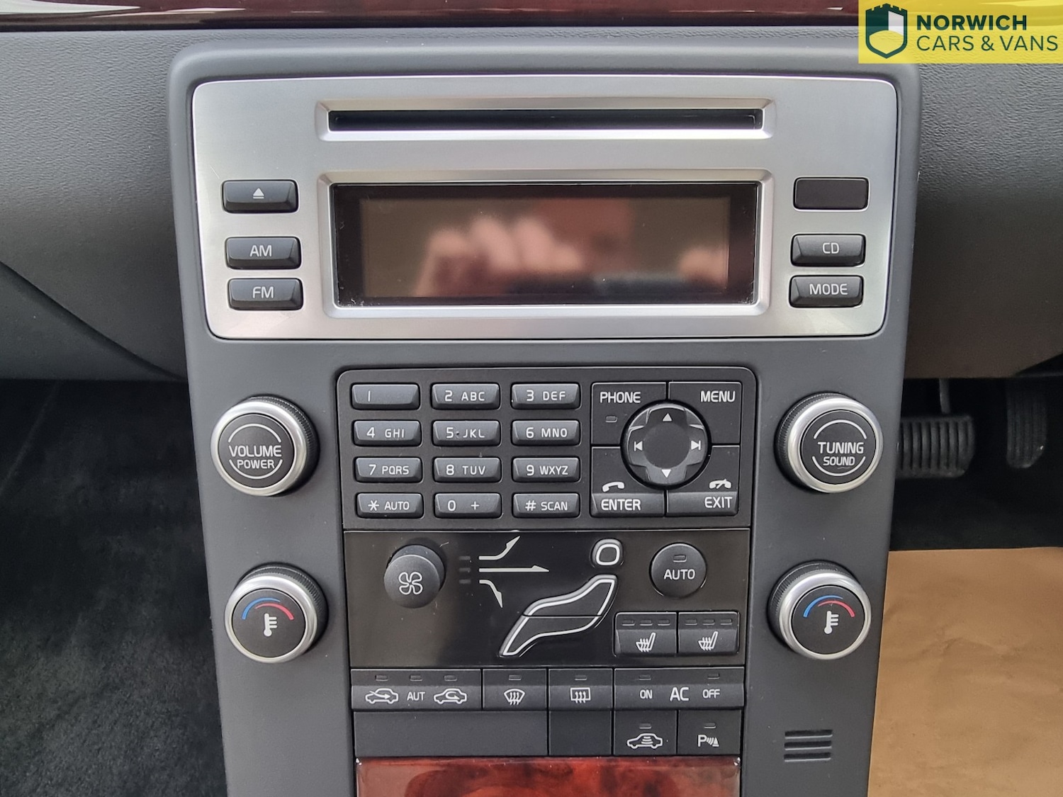 Used Volvo V70 2008 for sale - 76772645: Photo 33