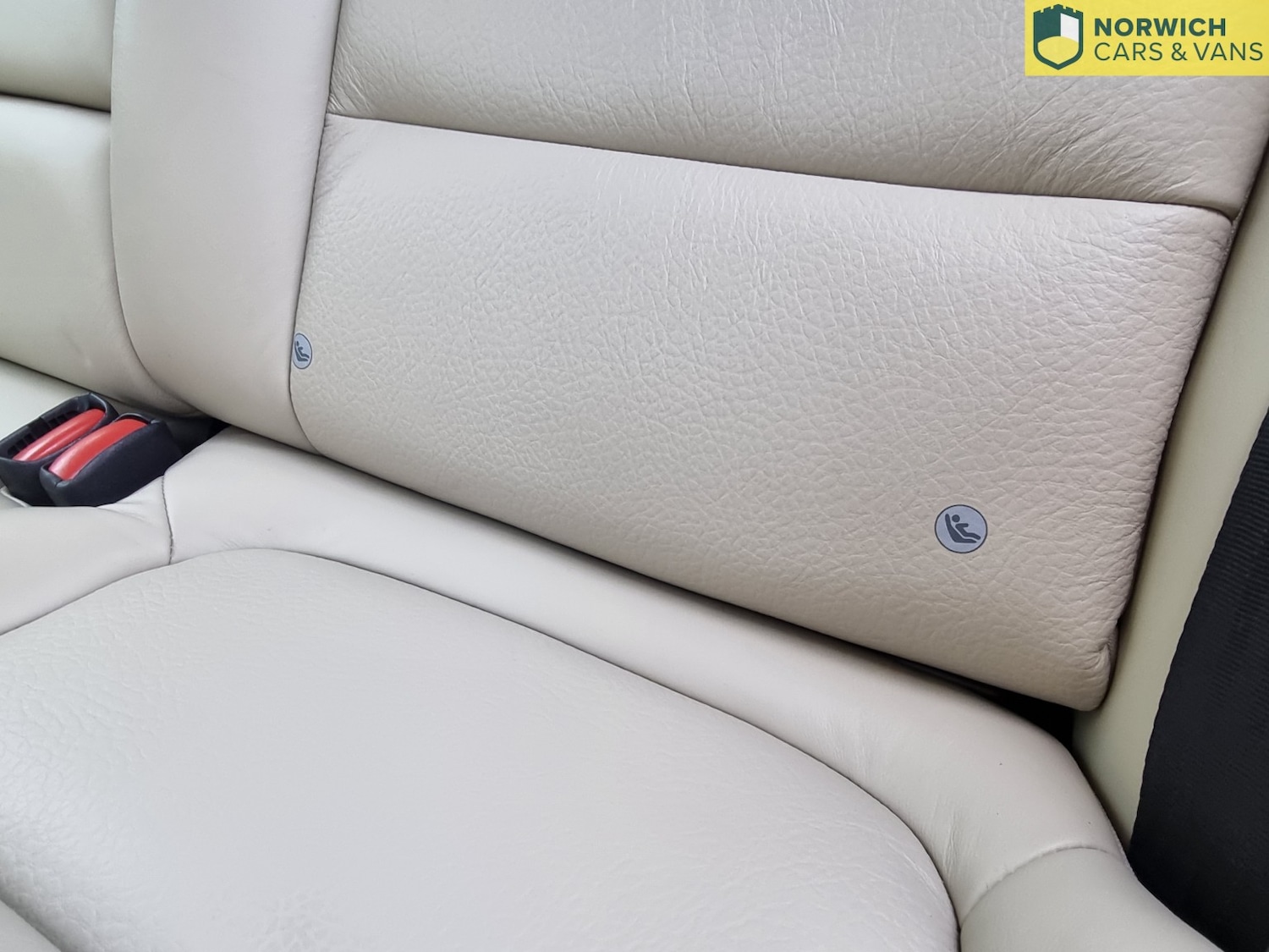 Used Volvo V70 2008 for sale - 76772645: Photo 48