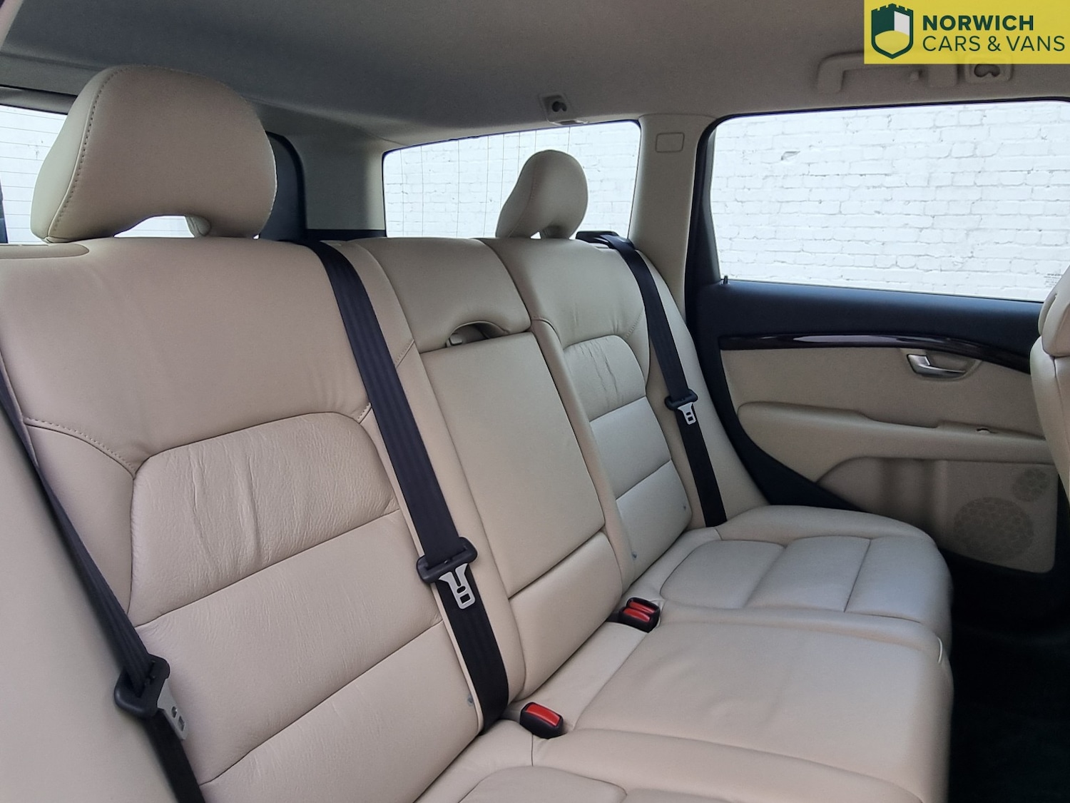 Used Volvo V70 2008 for sale - 76772645: Photo 53