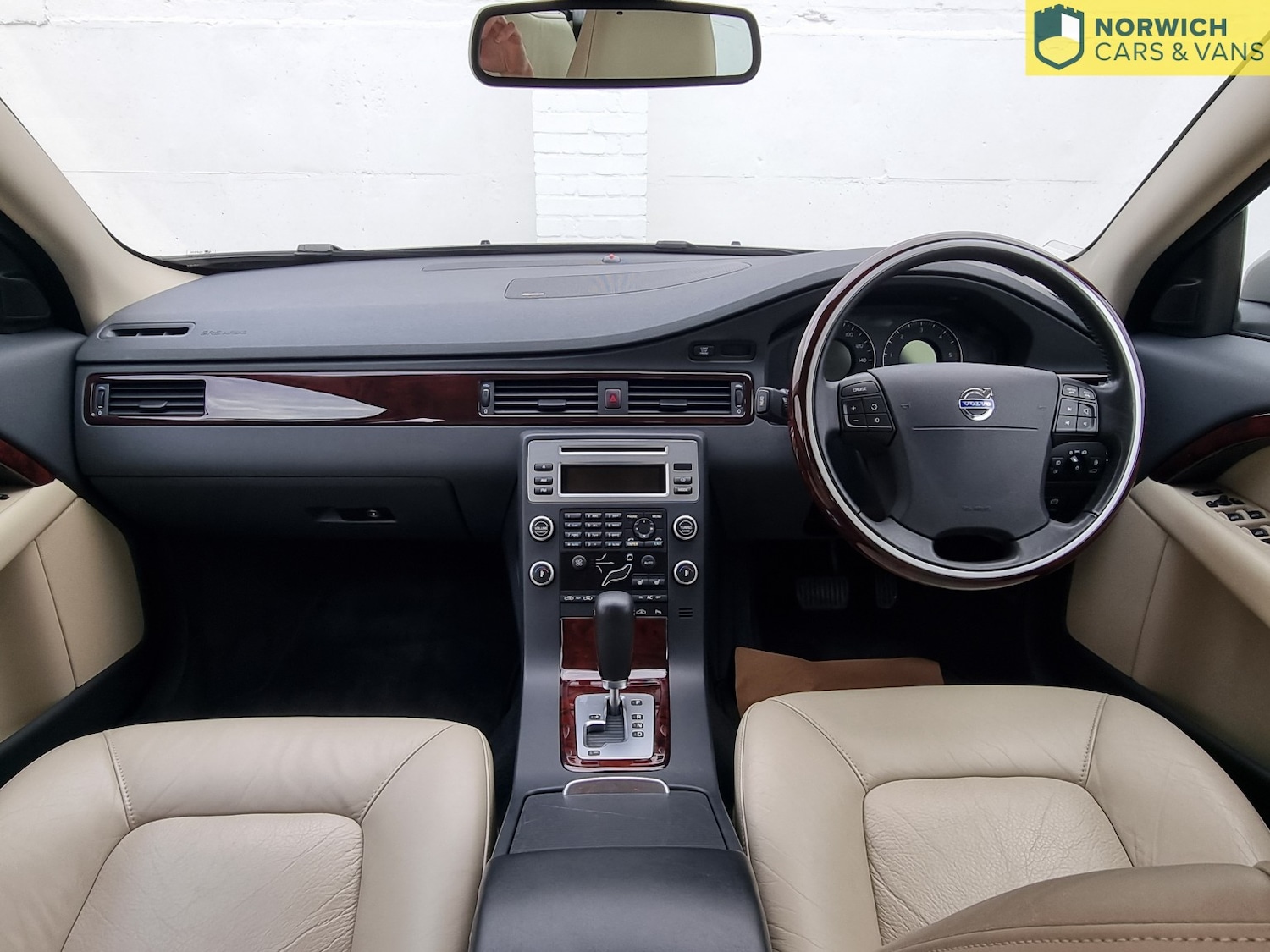 Used Volvo V70 2008 for sale - 76772645: Photo 6