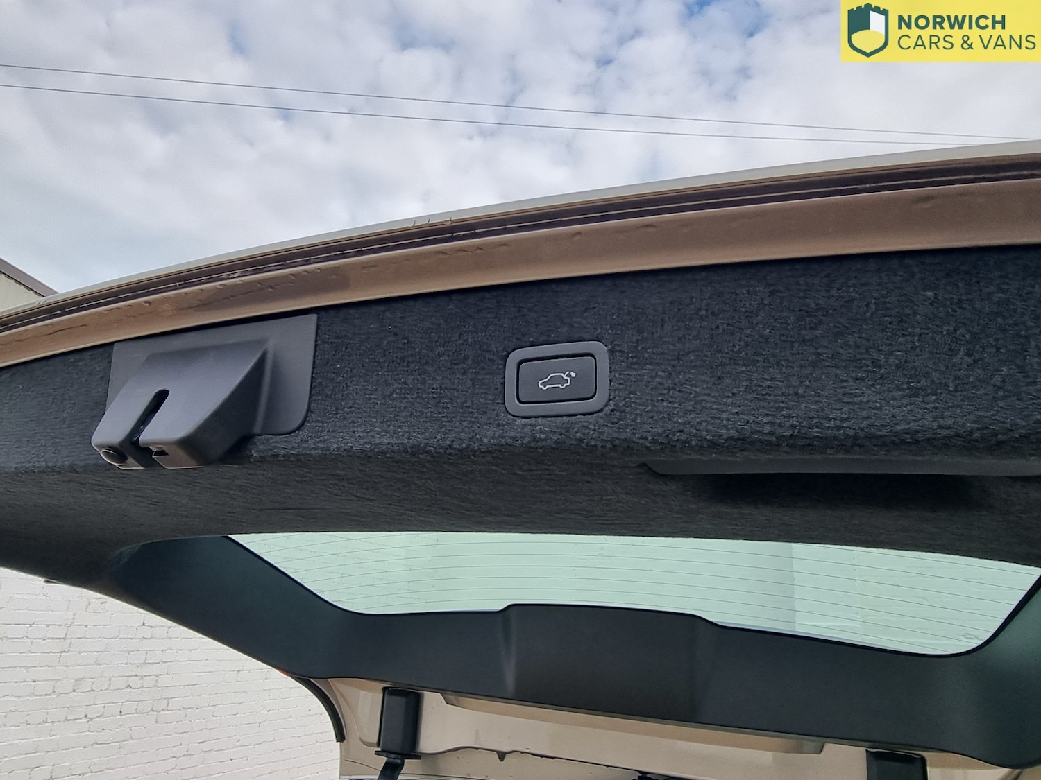 Used Volvo V70 2008 for sale - 76772645: Photo 65