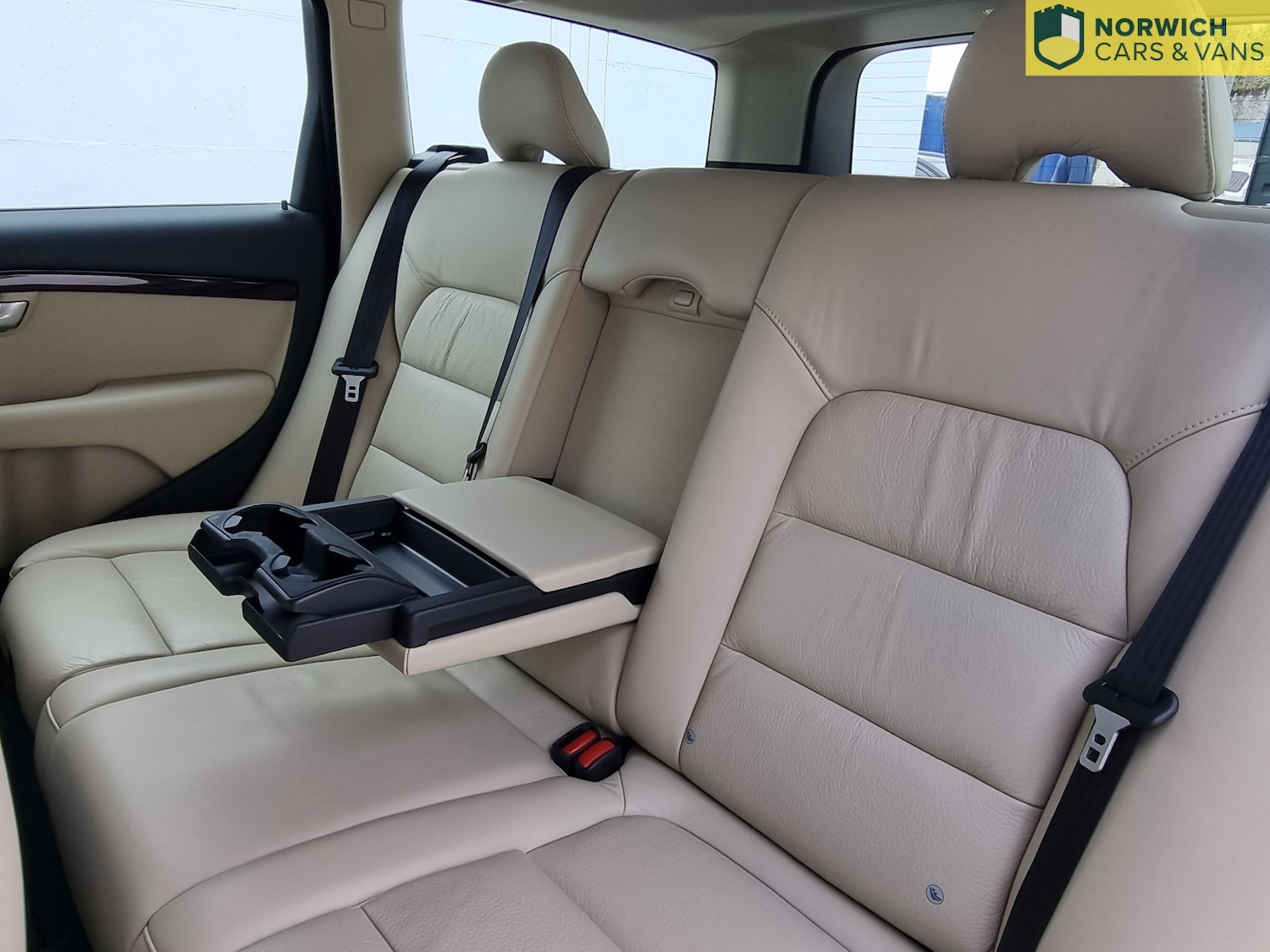 Used Volvo V70 2008 for sale - 76772645: Photo 8