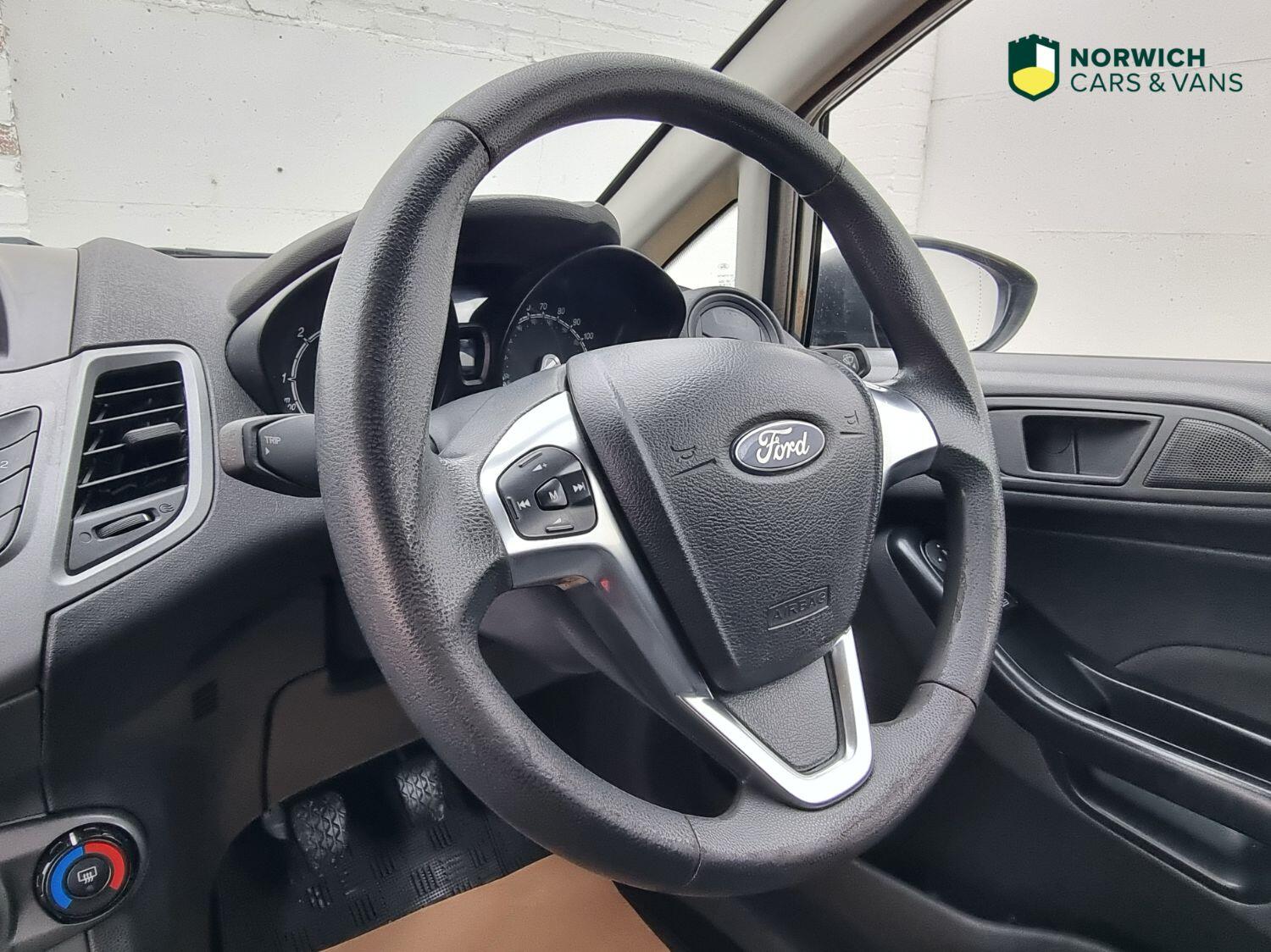 Used Ford Fiesta Van 2016 for sale - 76794172: Photo 22