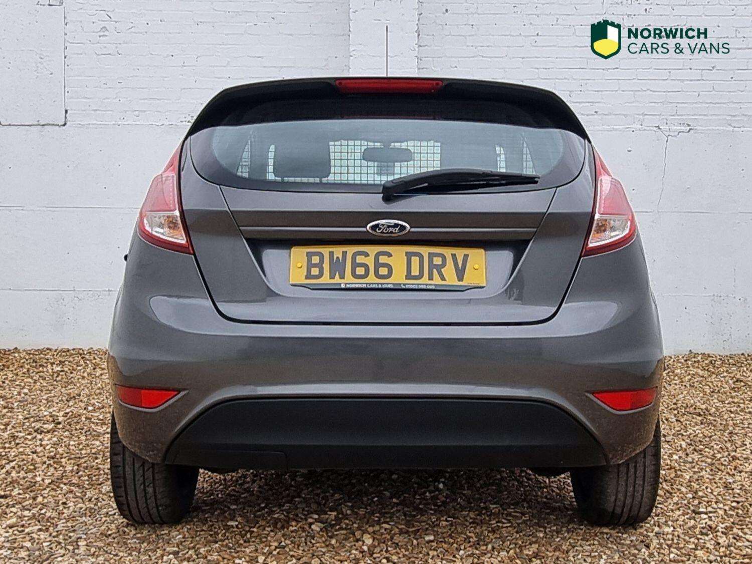 Used Ford Fiesta Van 2016 for sale - 76794172: Photo 32