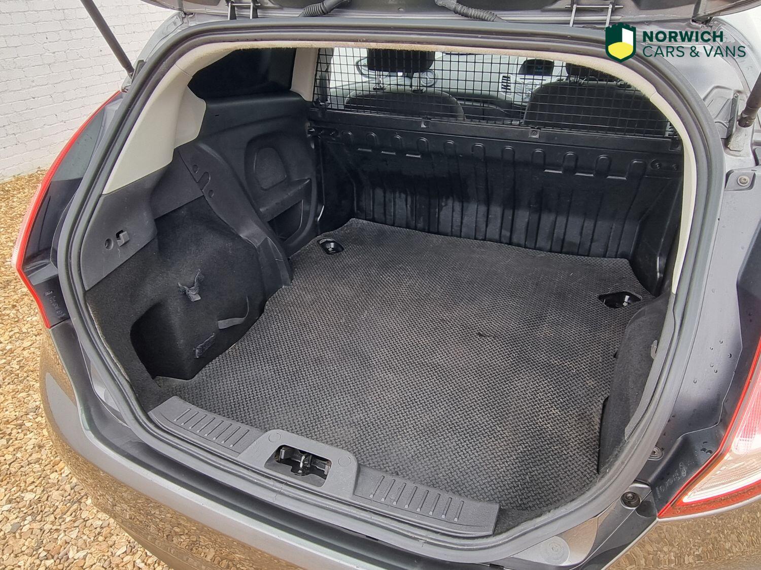 Used Ford Fiesta Van 2016 for sale - 76794172: Photo 9