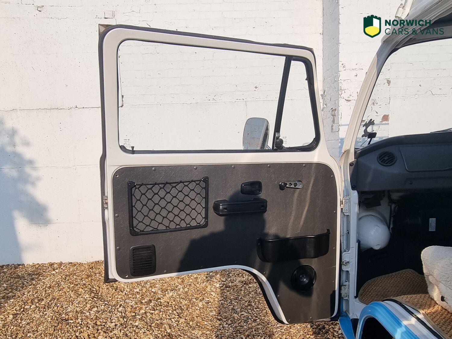 Used Volkswagen Campervan 2008 for sale - 77464601: Photo 33