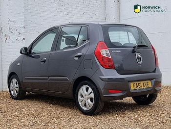 Used Hyundai i10 2011 for sale - 75711537: Photo