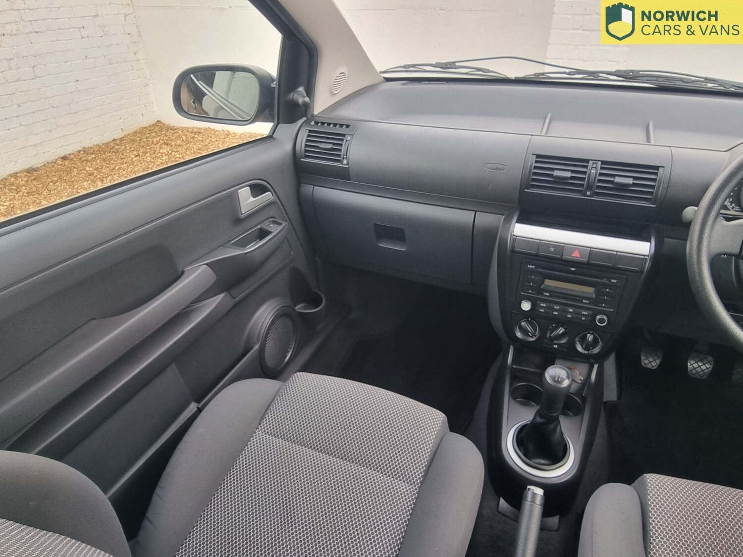 Used Volkswagen Fox 2008 for sale - 77370661: Photo 24