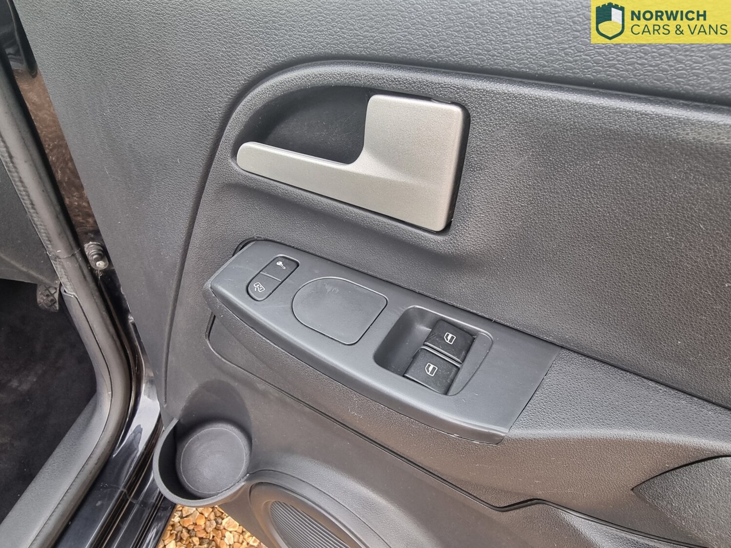 Used Volkswagen Fox 2008 for sale - 77370661: Photo 27