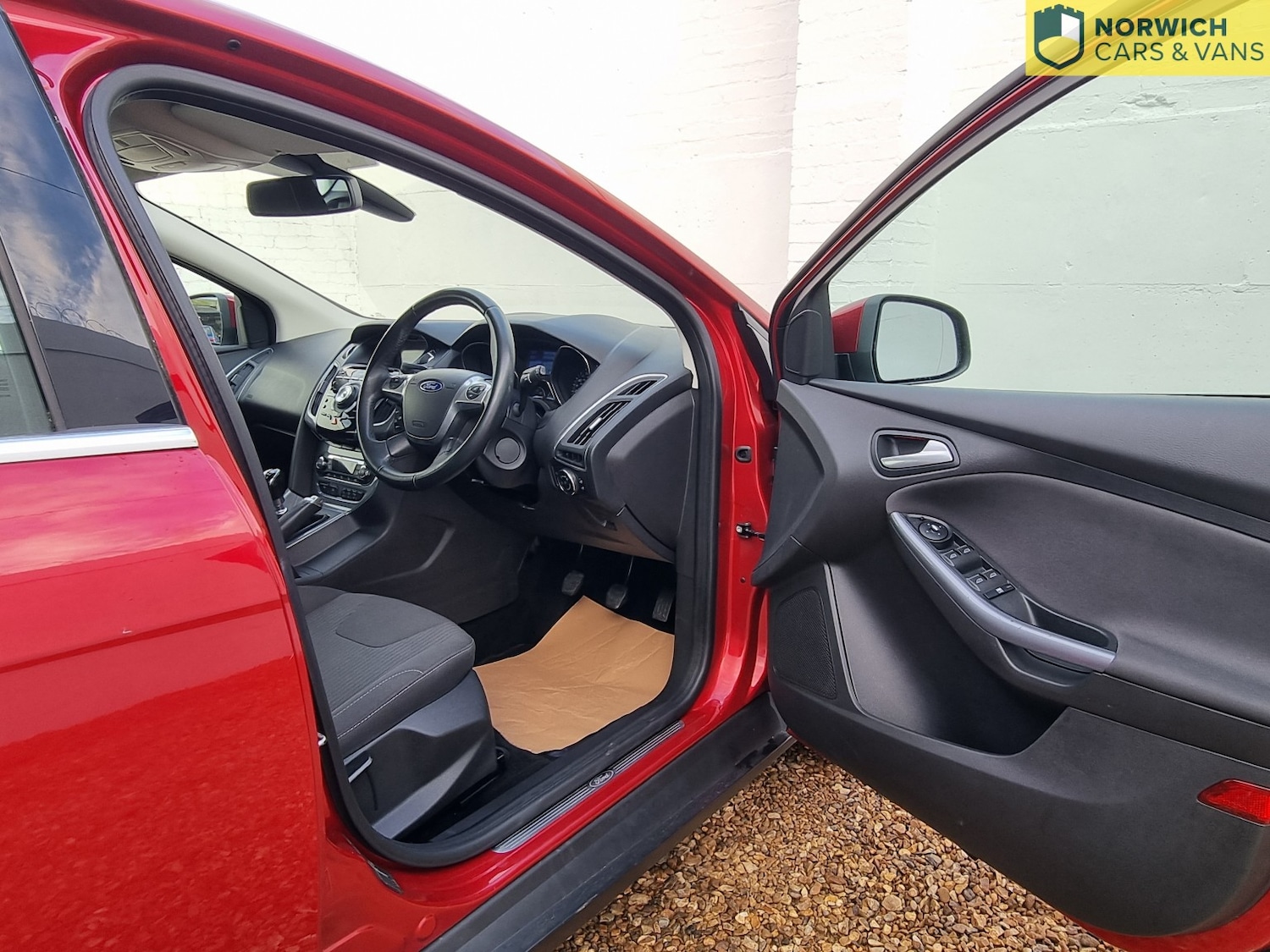 Used Ford Focus 2014 for sale - 76794168: Photo 12