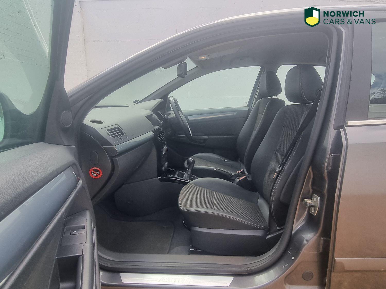 Used Vauxhall Astra 2010 for sale - 77179715: Photo 18