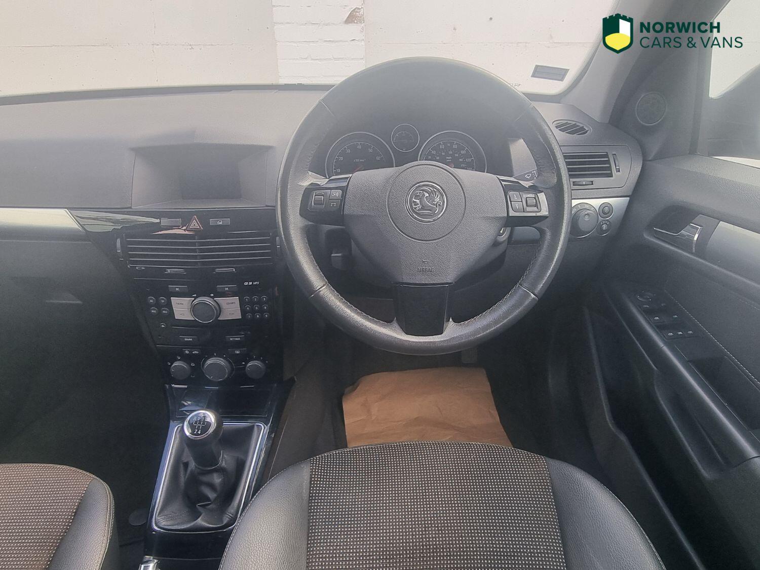 Used Vauxhall Astra 2010 for sale - 77179715: Photo 29