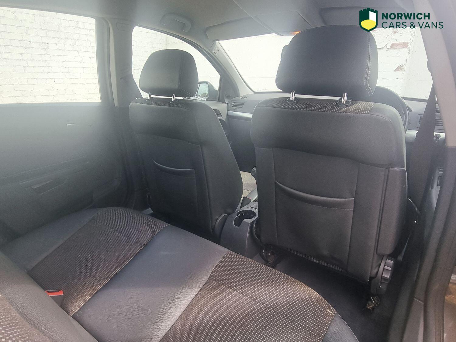 Used Vauxhall Astra 2010 for sale - 77179715: Photo 42