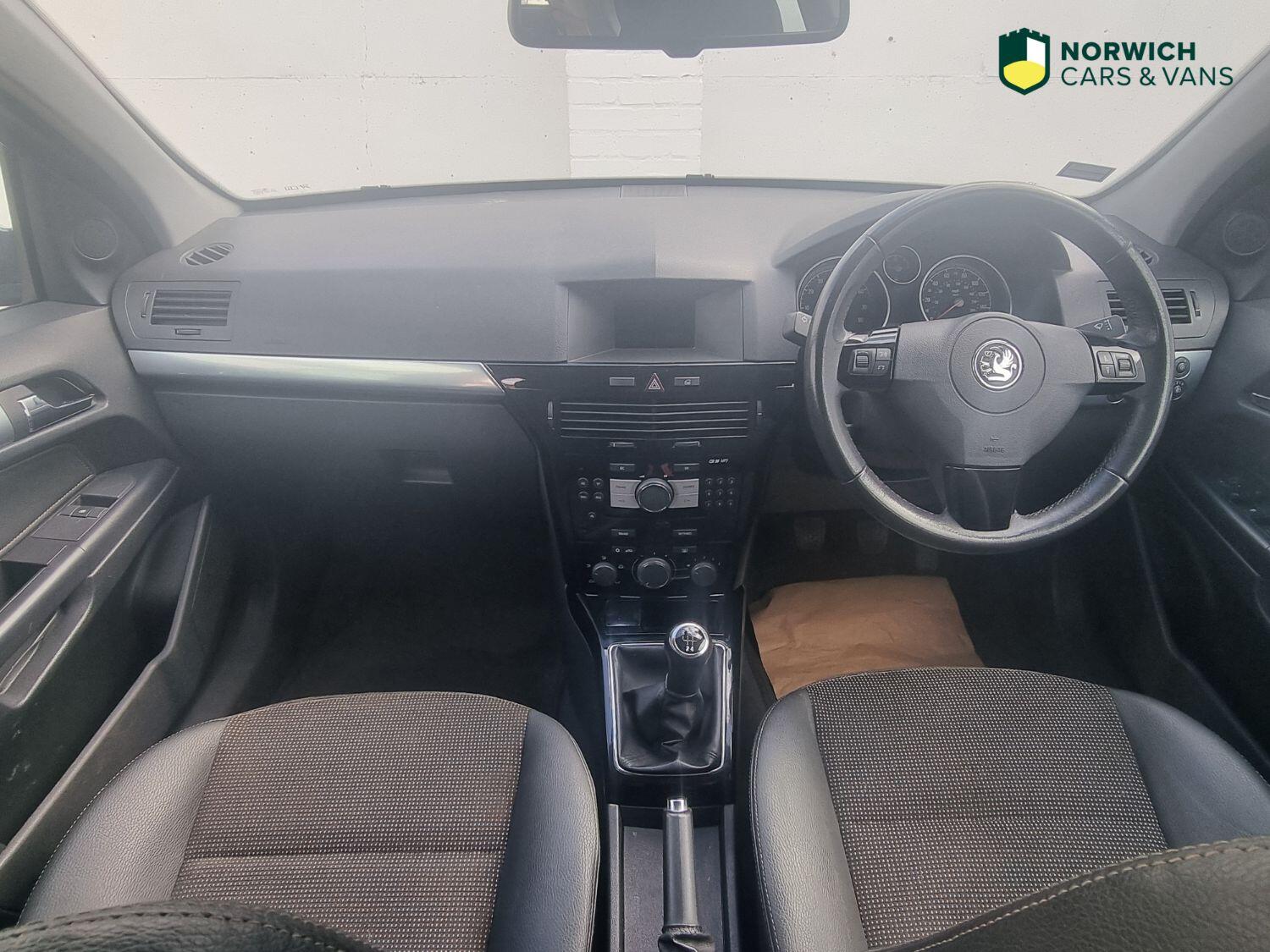 Used Vauxhall Astra 2010 for sale - 77179715: Photo 6