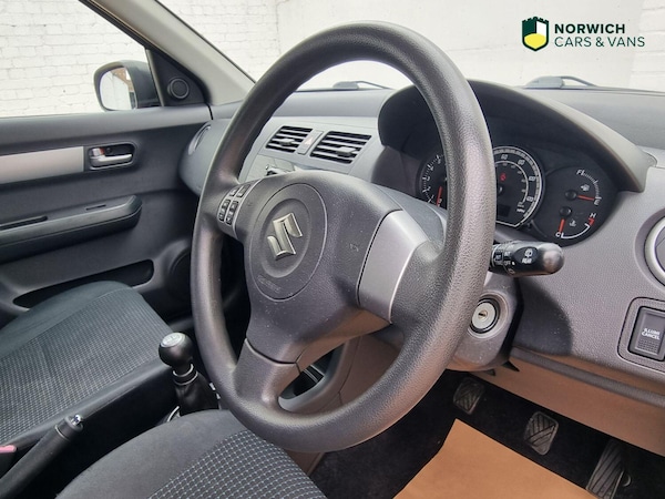 Used Suzuki Swift 2007 for sale - 76268528: Photo 21