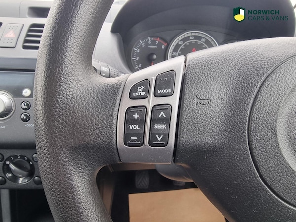 Used Suzuki Swift 2007 for sale - 76268528: Photo 23