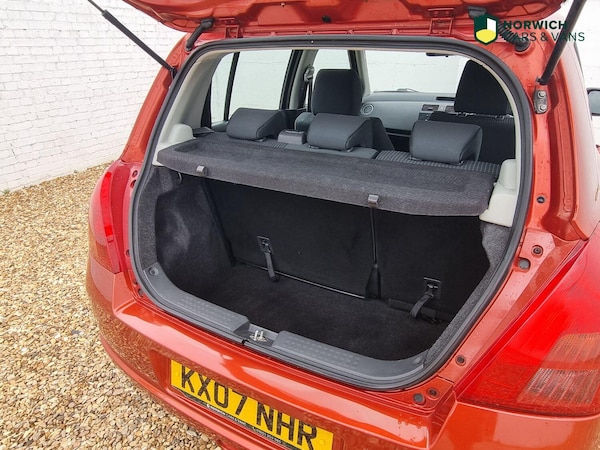 Used Suzuki Swift 2007 for sale - 76268528: Photo 9
