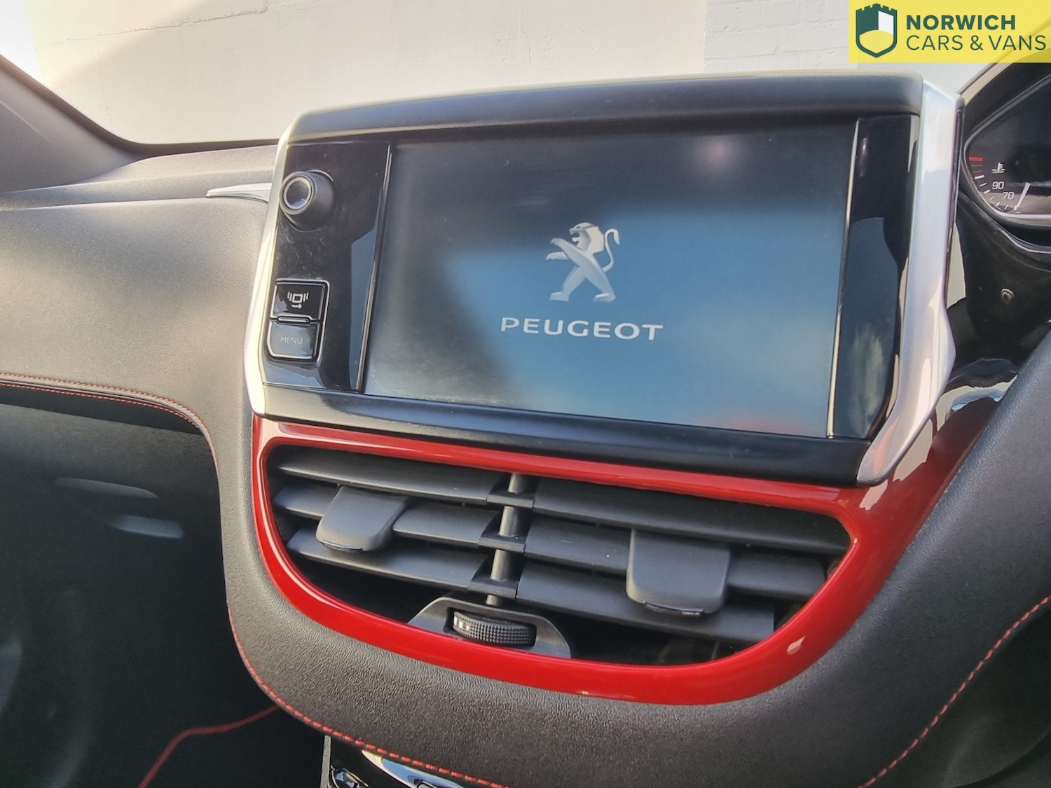 Used Peugeot 208 2014 for sale - 76605872: Photo 33