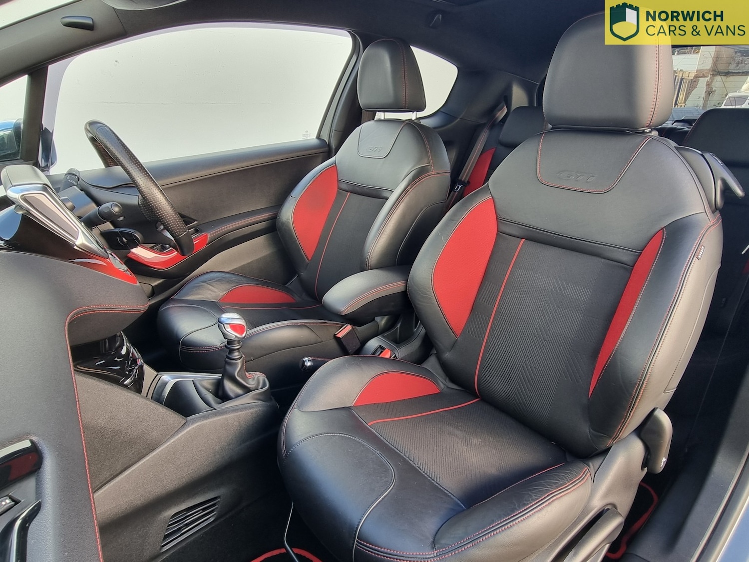 Used Peugeot 208 2014 for sale - 76605872: Photo 7