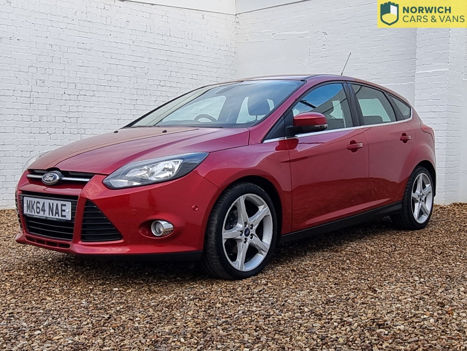 Used Ford Focus 2014 for sale - 76560077: Photo 2