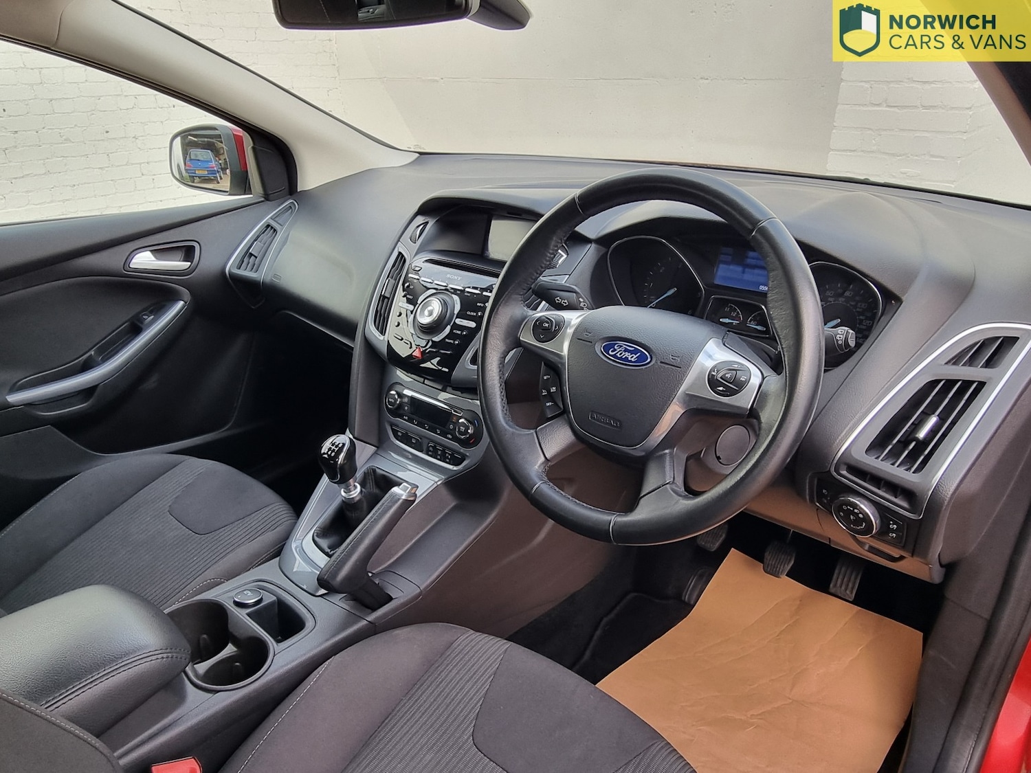 Used Ford Focus 2014 for sale - 76560077: Photo 24