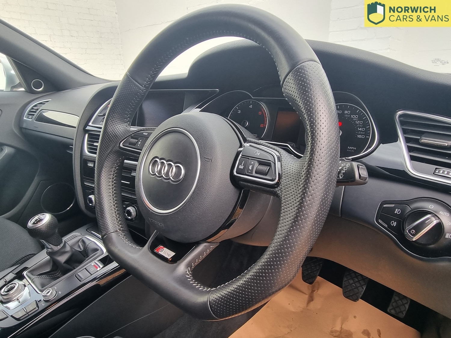Used Audi A4 Avant 2015 for sale - 76794171: Photo 24