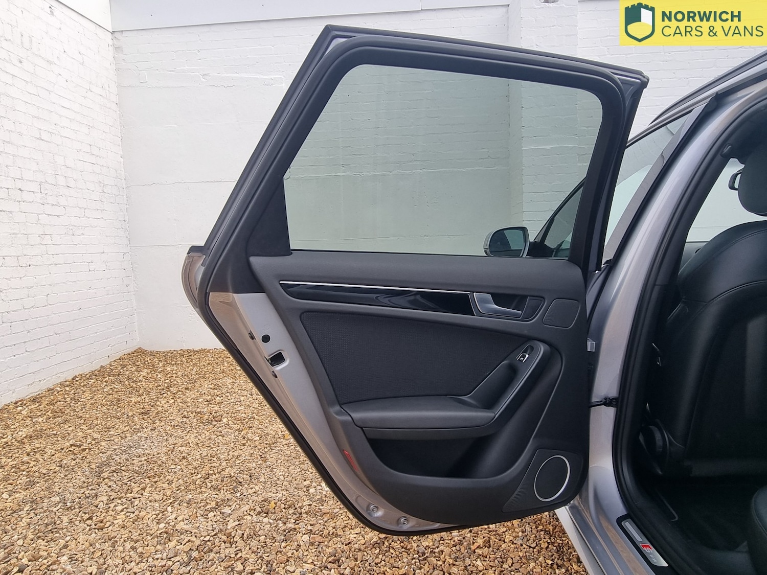 Used Audi A4 Avant 2015 for sale - 76794171: Photo 44