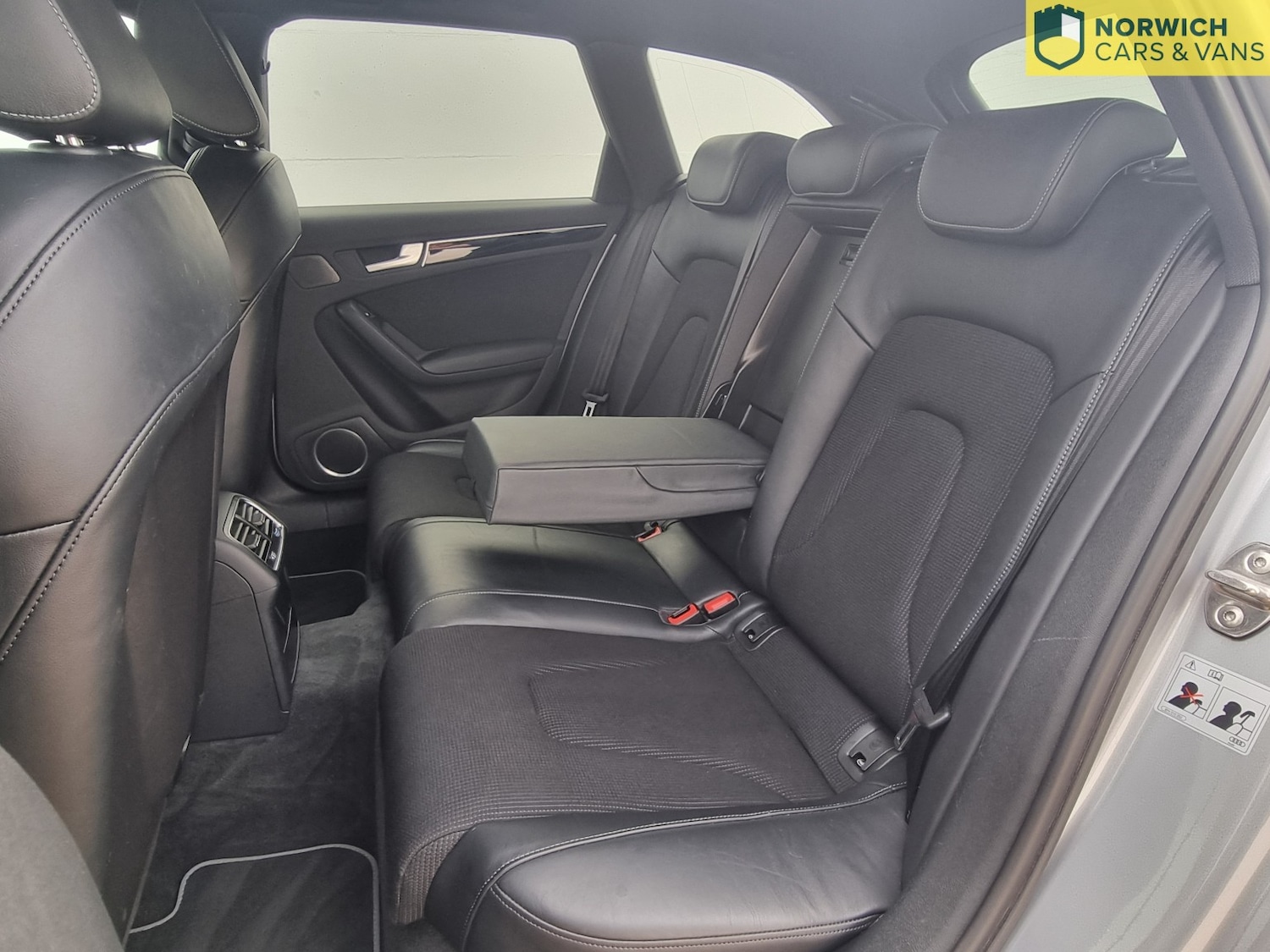 Used Audi A4 Avant 2015 for sale - 76794171: Photo 8