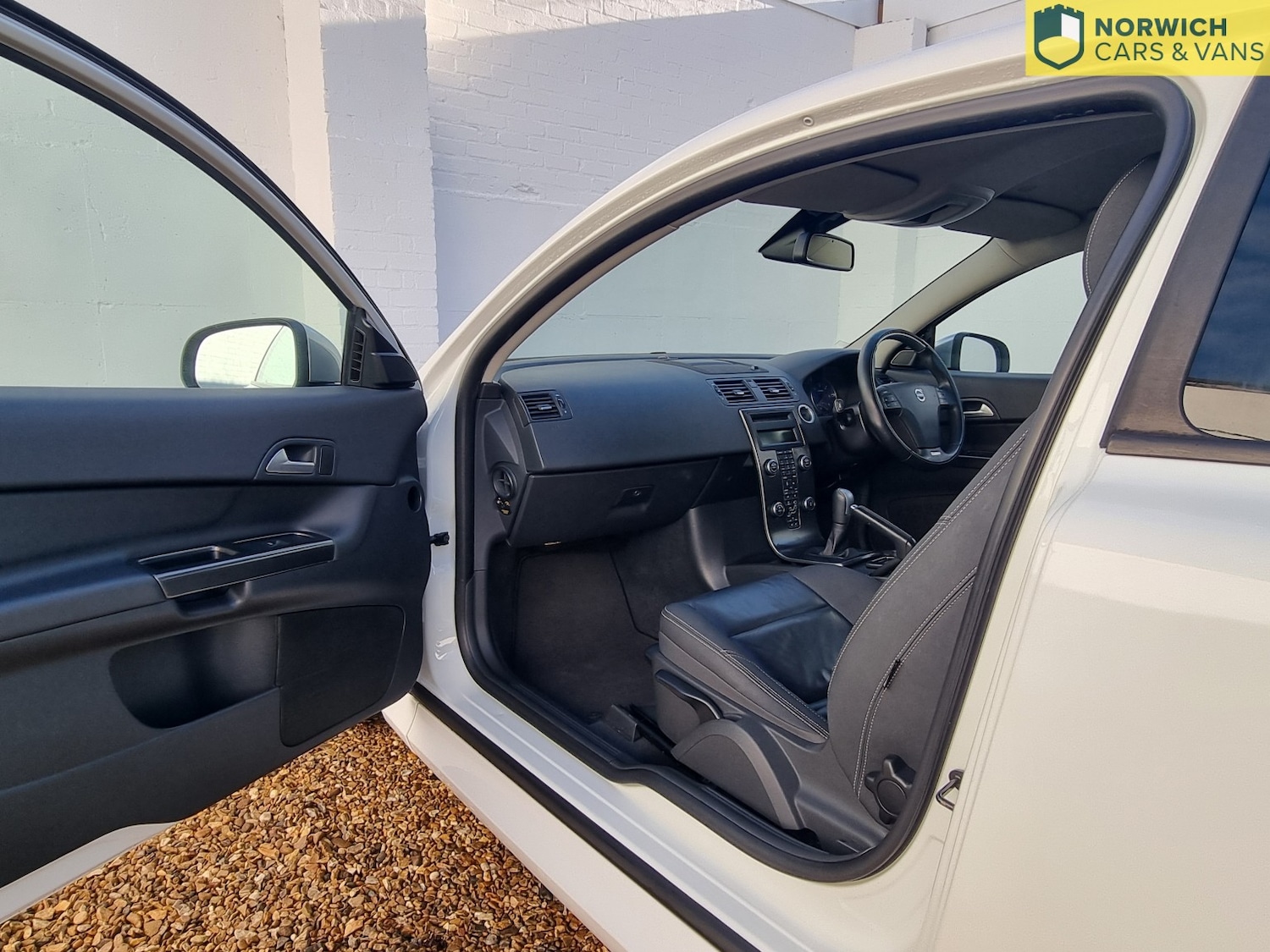 Used Volvo C30 2013 for sale - 77096950: Photo 17