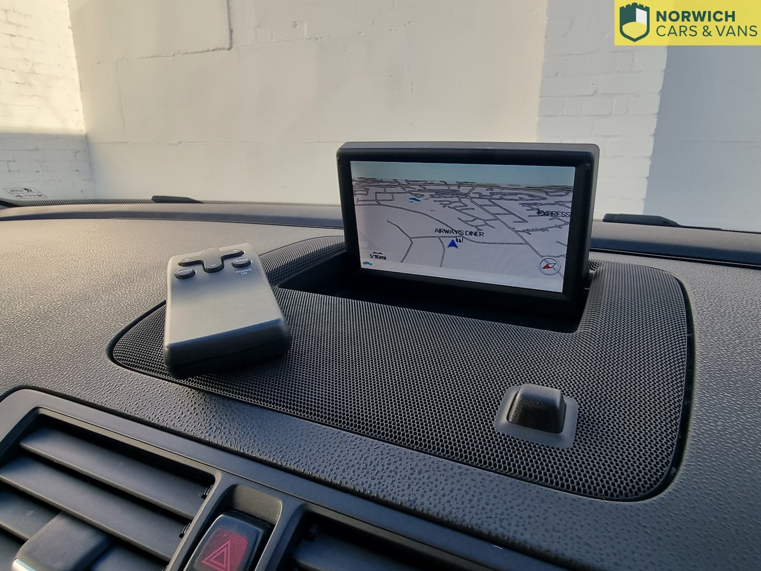 Used Volvo C30 2013 for sale - 77096950: Photo 37