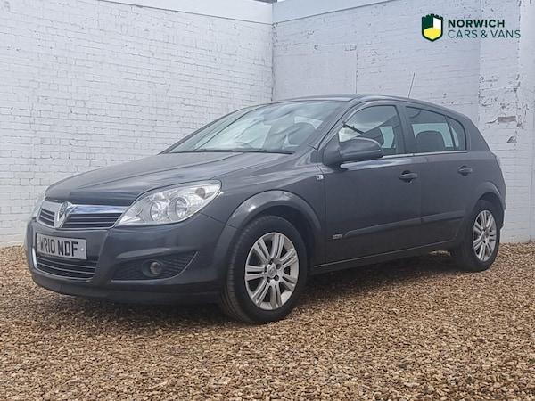 Used Vauxhall Astra 2010 for sale - 76246082: Photo 2