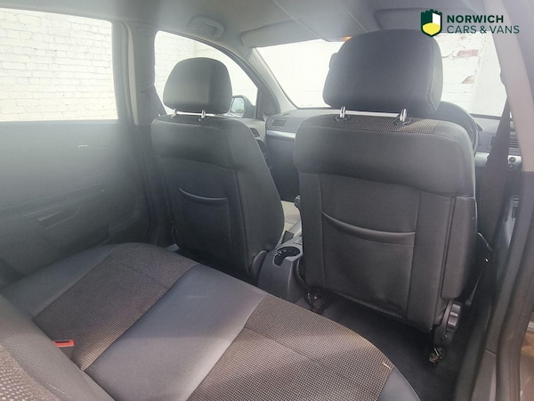 Used Vauxhall Astra 2010 for sale - 76246082: Photo 42