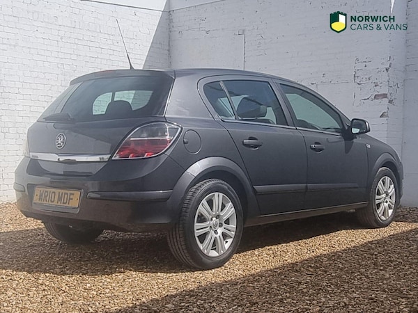 Used Vauxhall Astra 2010 for sale - 76246082: Photo 5