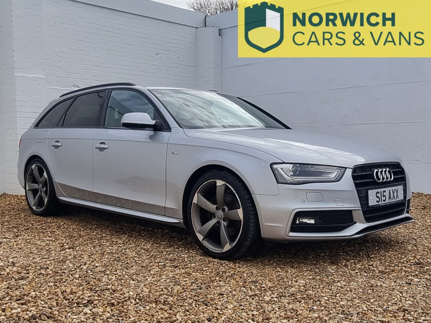 Used Audi A4 Avant 2015 for sale - 76510927: Photo 1