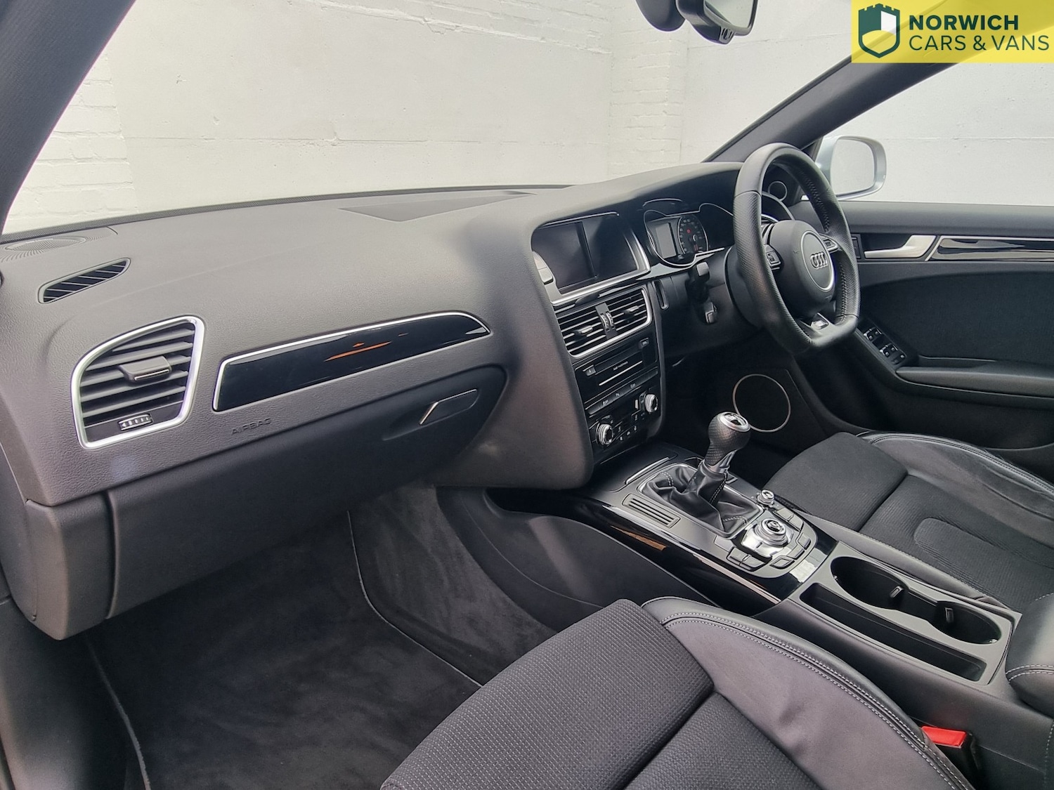 Used Audi A4 Avant 2015 for sale - 76510927: Photo 19