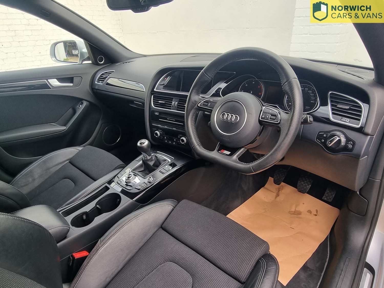 Used Audi A4 Avant 2015 for sale - 76510927: Photo 23