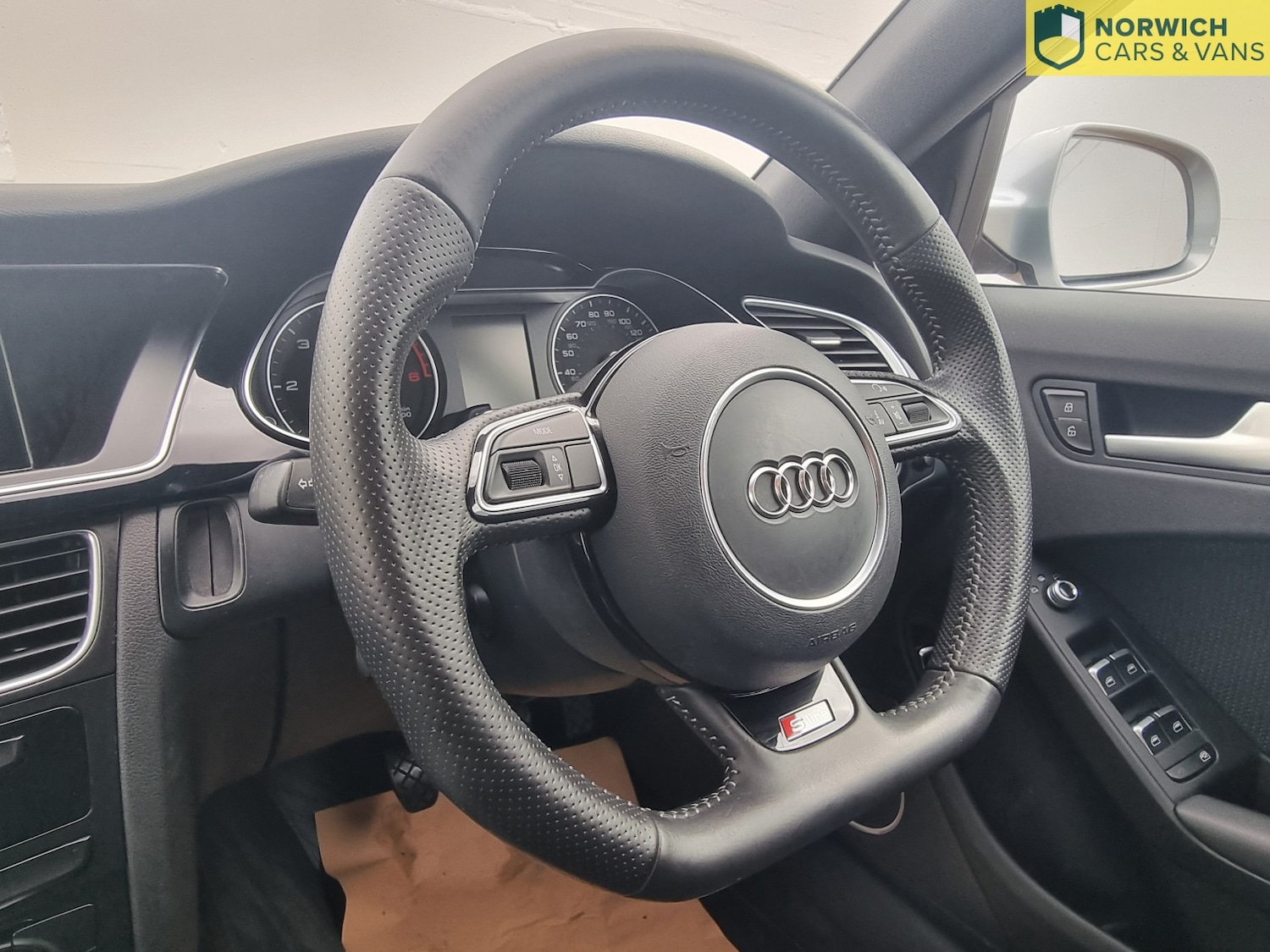 Used Audi A4 Avant 2015 for sale - 76510927: Photo 26