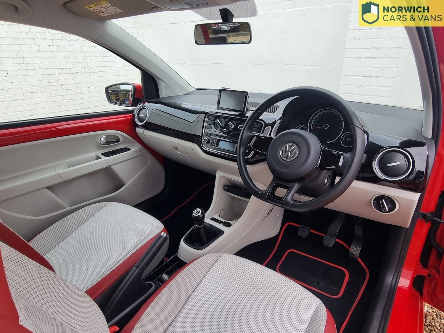 Used Volkswagen up! 2015 for sale - 77162229: Photo 17