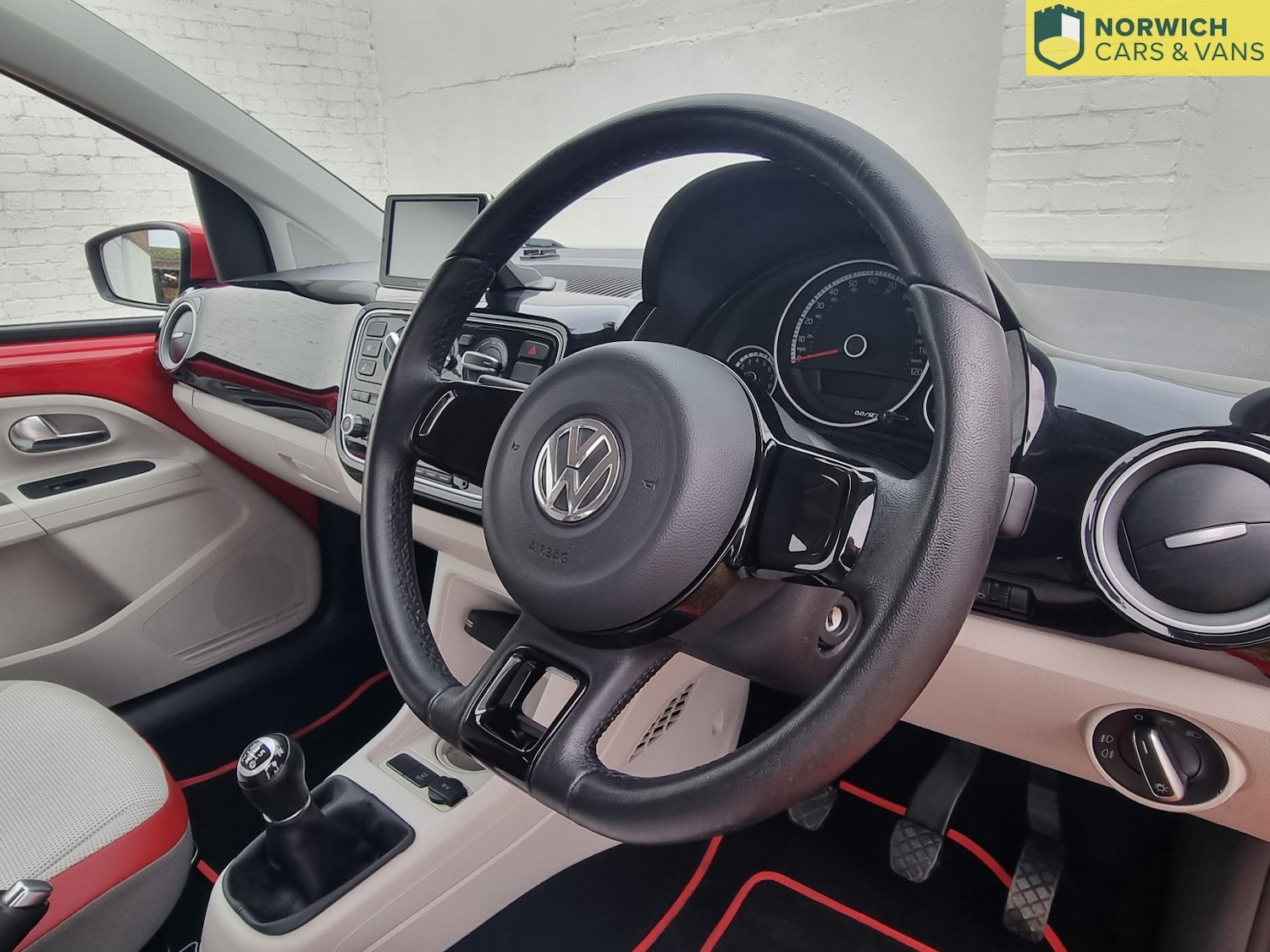 Used Volkswagen up! 2015 for sale - 77162229: Photo 18