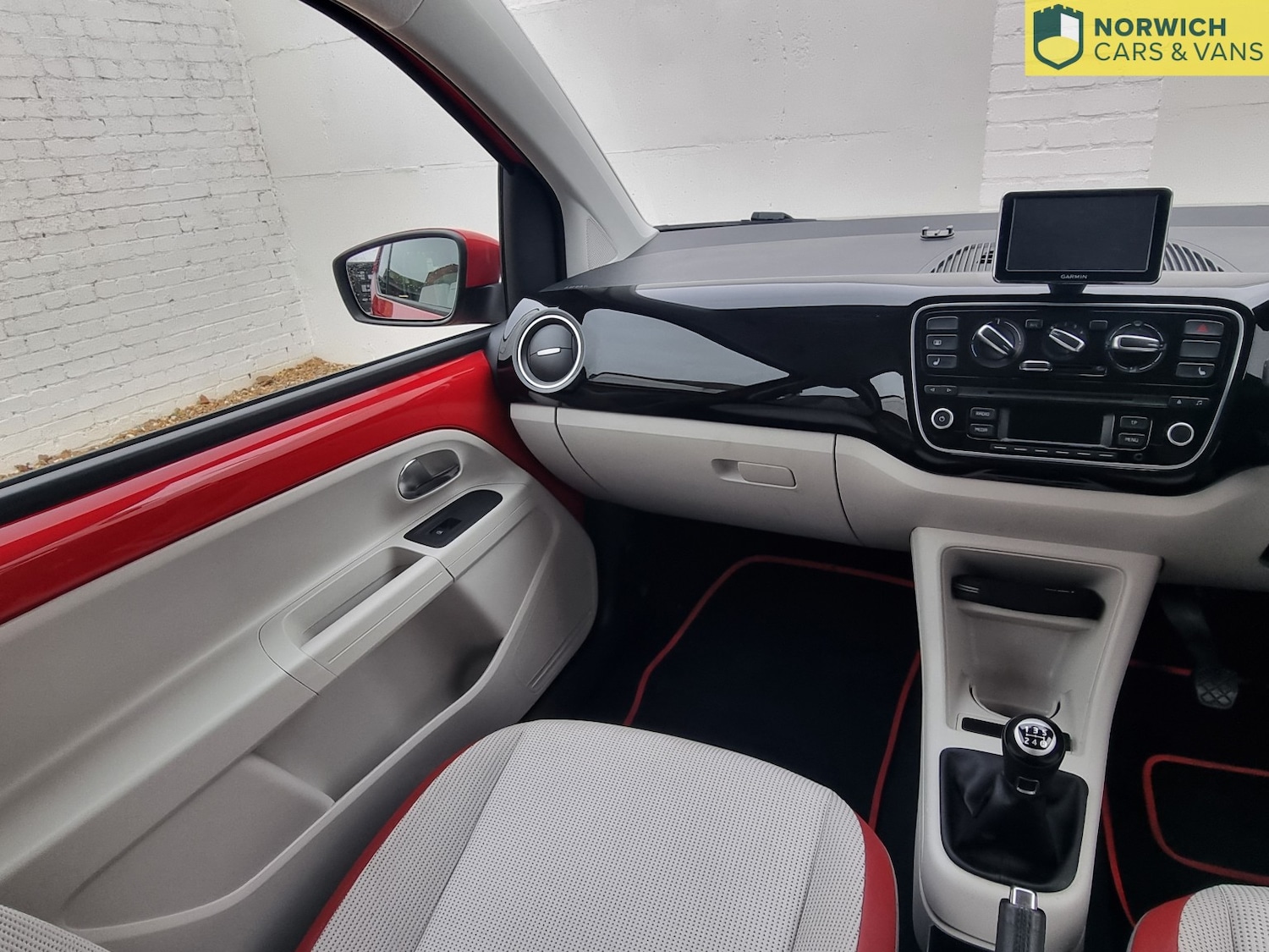 Used Volkswagen up! 2015 for sale - 77162229: Photo 33