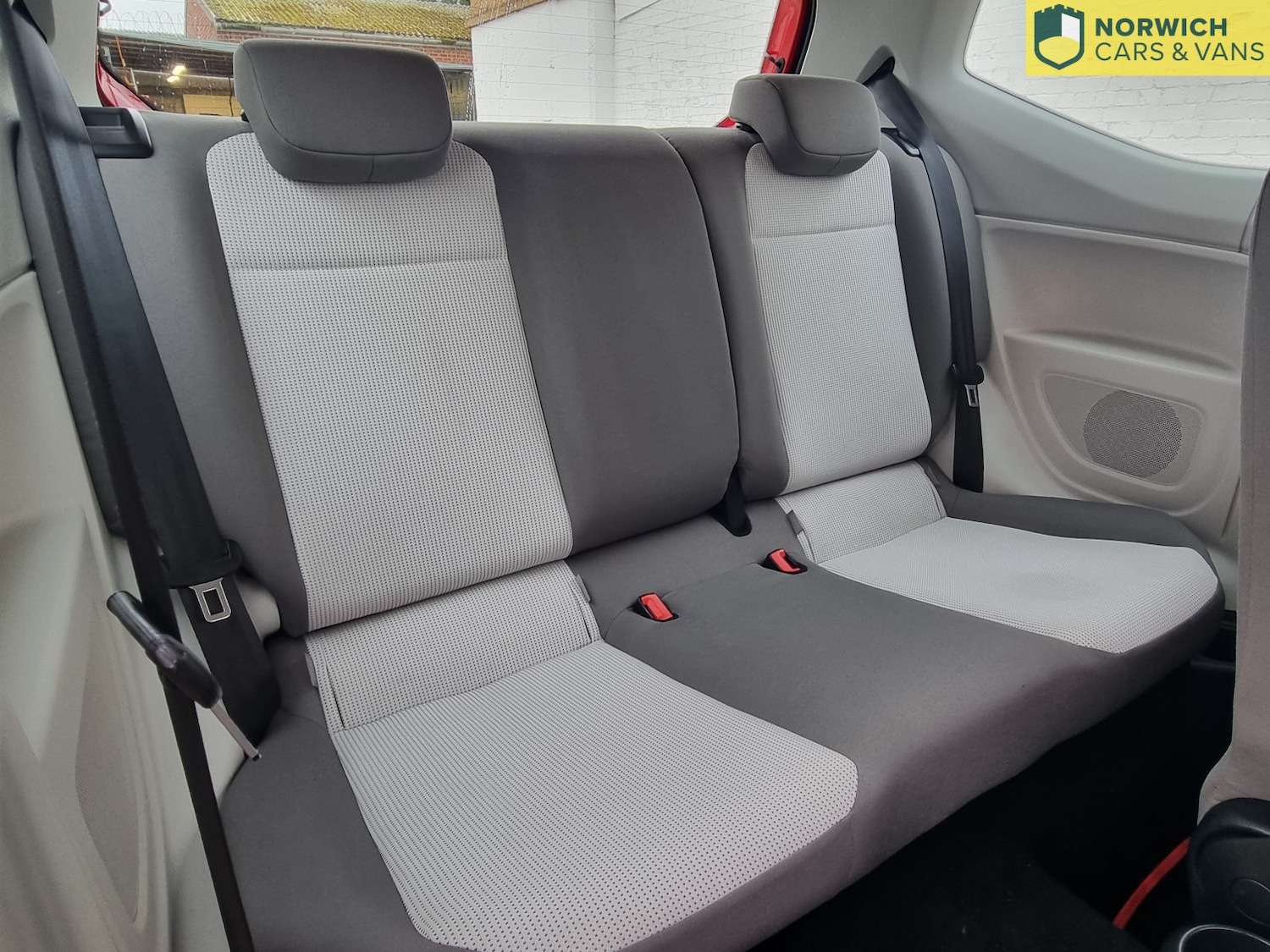 Used Volkswagen up! 2015 for sale - 77162229: Photo 8