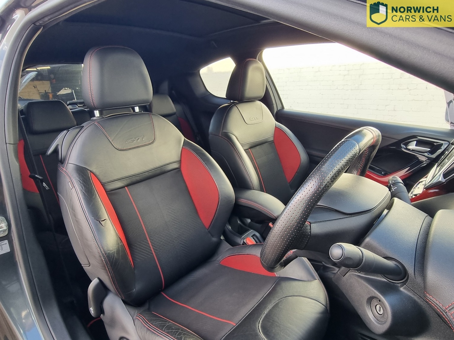 Used Peugeot 208 2014 for sale - 76794163: Photo 14