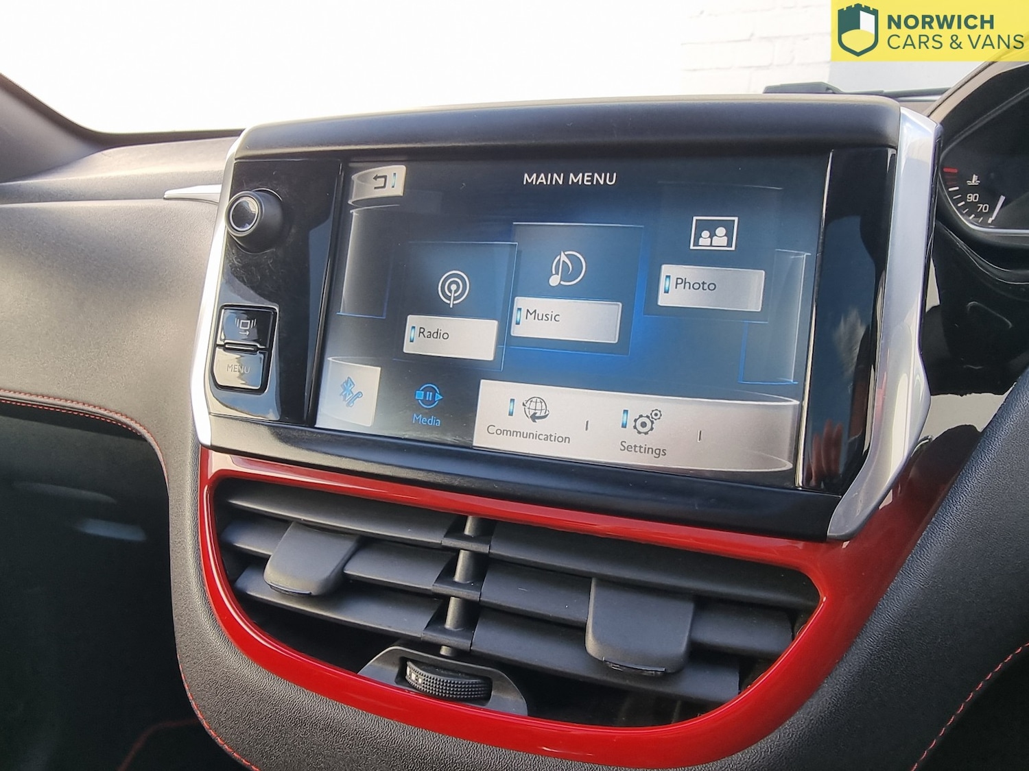 Used Peugeot 208 2014 for sale - 76794163: Photo 34