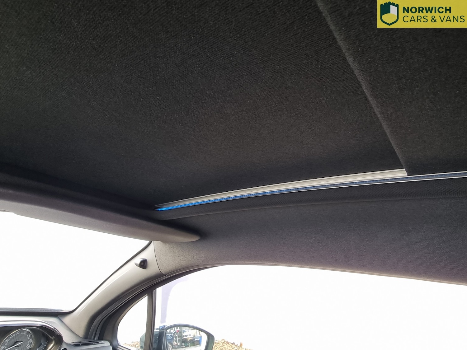 Used Peugeot 208 2014 for sale - 76794163: Photo 42