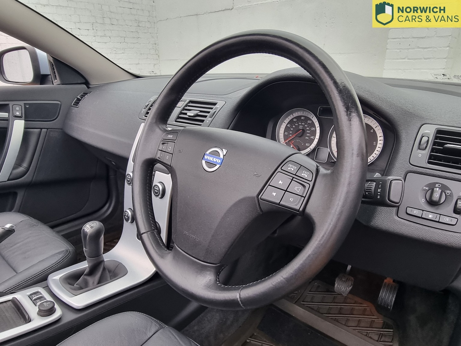 Used Volvo C70 2010 for sale - 77453265: Photo 24