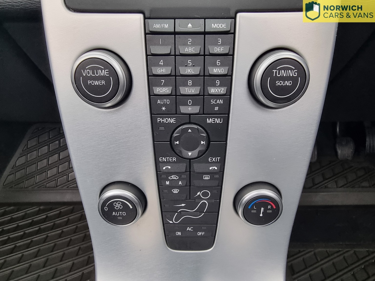 Used Volvo C70 2010 for sale - 77453265: Photo 36