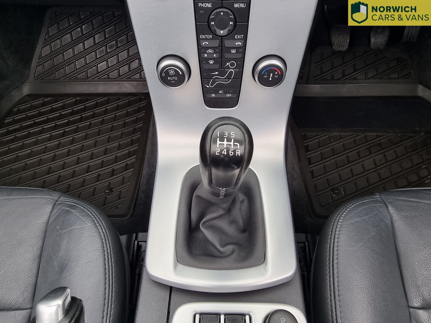 Used Volvo C70 2010 for sale - 77453265: Photo 37