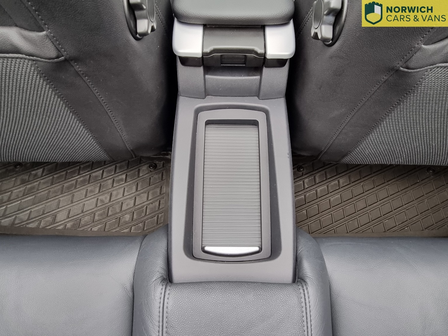 Used Volvo C70 2010 for sale - 77453265: Photo 44