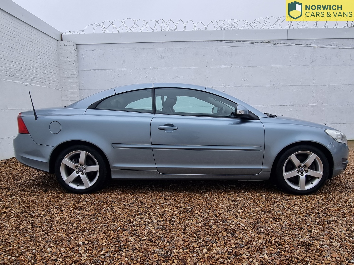 Used Volvo C70 2010 for sale - 77453265: Photo 77
