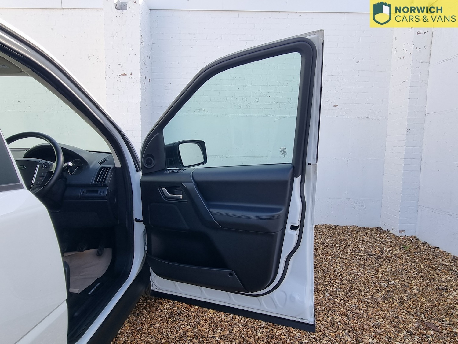 Used Land Rover Freelander 2 2013 for sale - 77749928: Photo 11